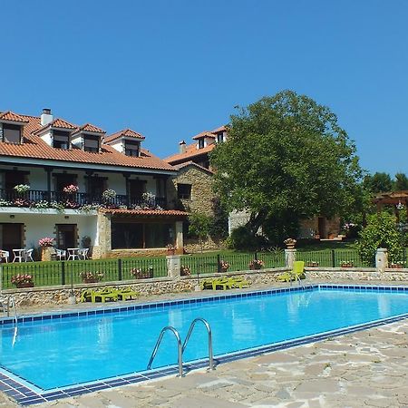 Complejo Rural Spa Hosteria El Pomar コミージャス エクステリア 写真